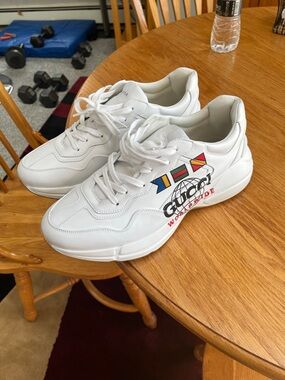 Gucci White Leather Sneakers with Multicolor Flag Graphics